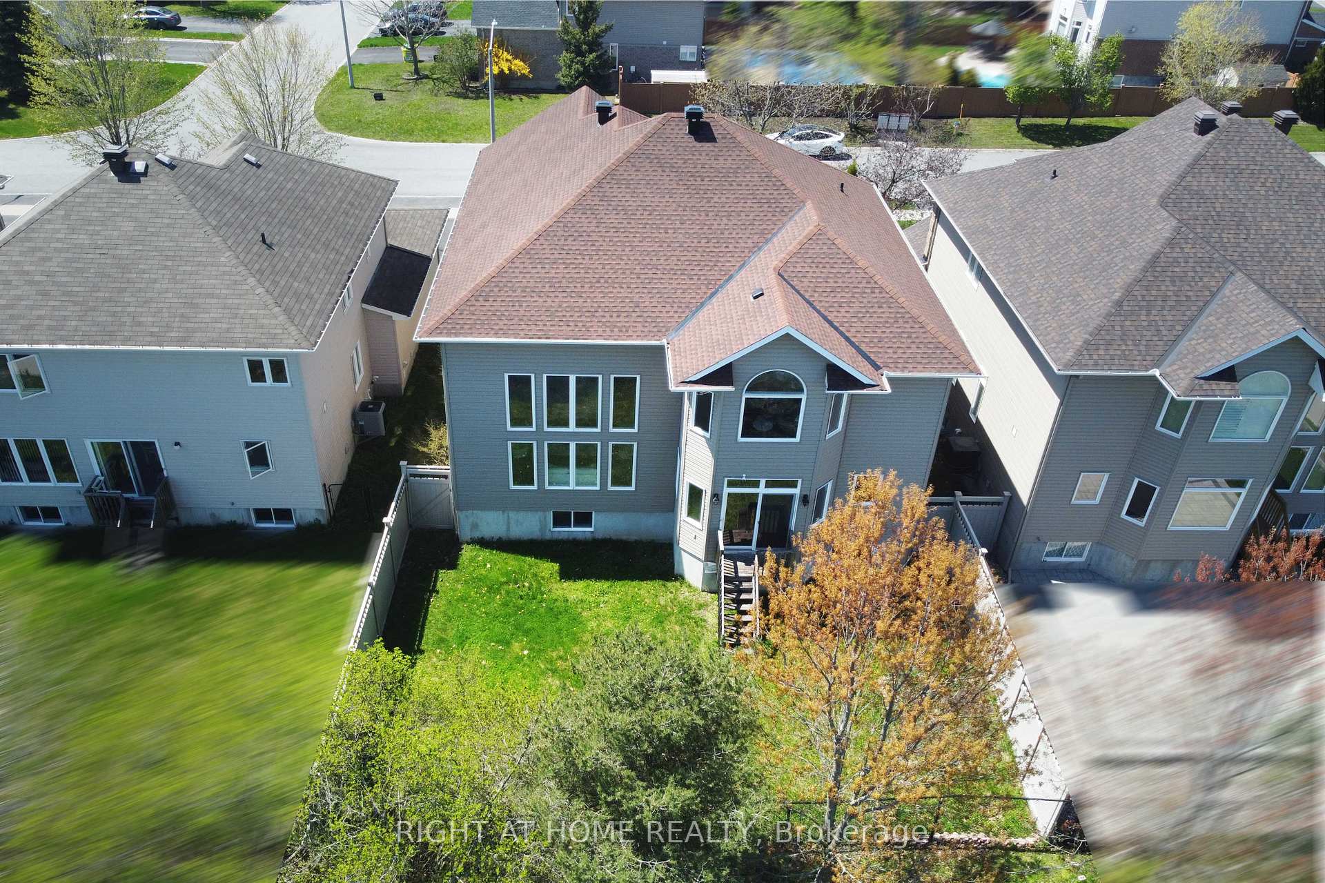 Photo 39 of 38 Cedar Valley Drive, Ottawa, Kanata - Bridlewood — HOMEH