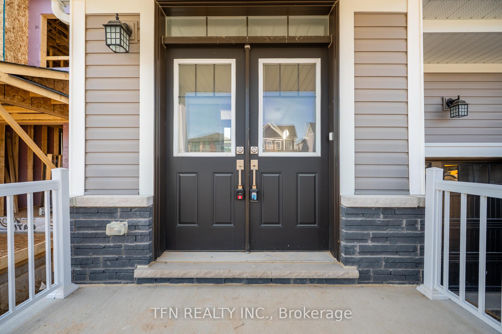 Photo 1 of 70 Wintergreen Crescent, Haldimand — HOMEH