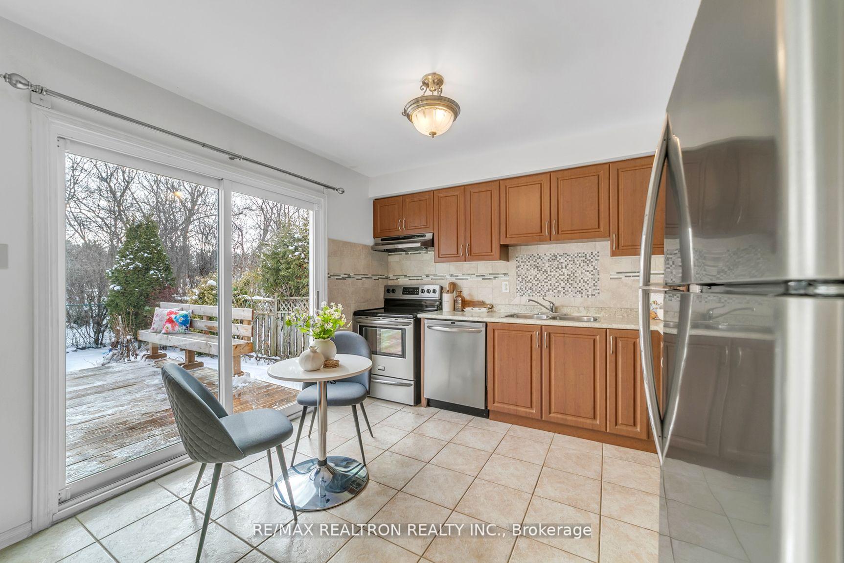 Photo 18 of 155 Dawlish Avenue, Aurora, Aurora Highlands — HOMEH