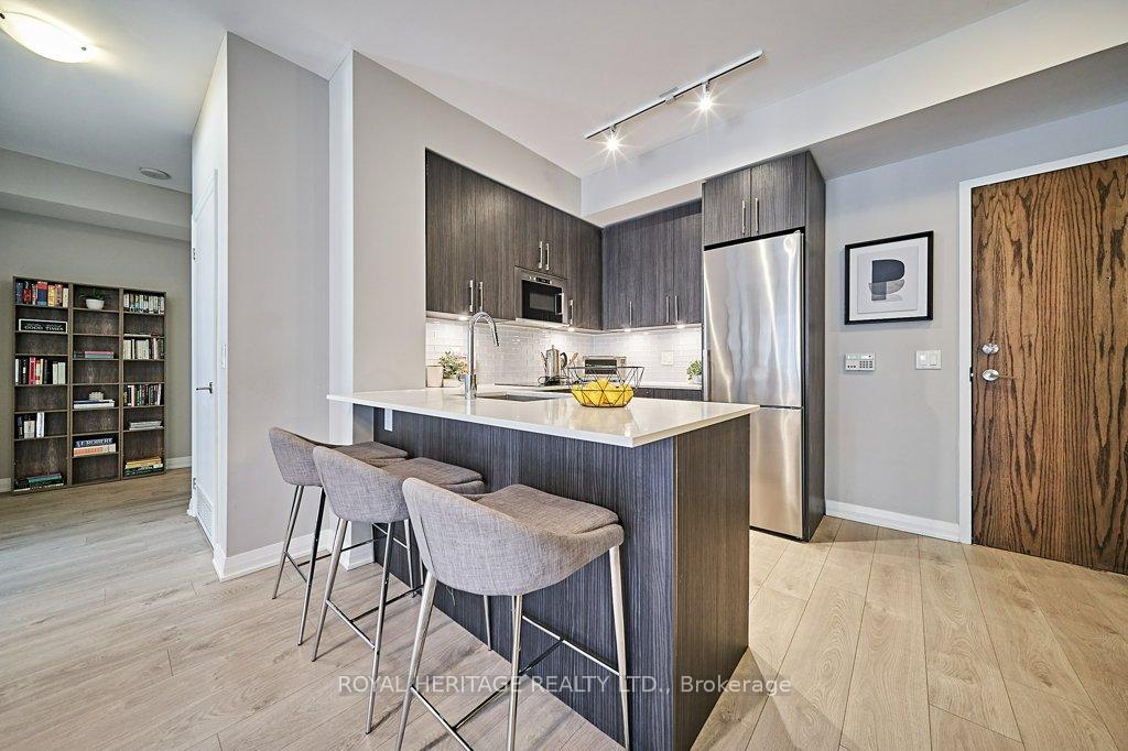 Photo 6 of Unit 530, 99 Eagle Rock Way, Vaughan, Maple — HOMEH
