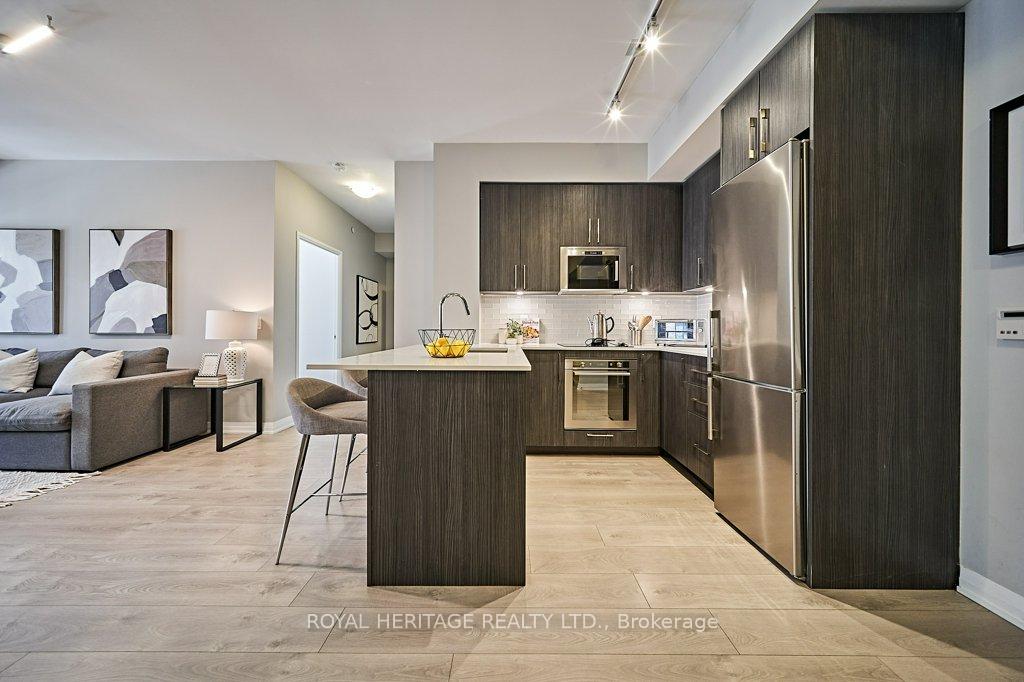 Photo 3 of Unit 530, 99 Eagle Rock Way, Vaughan, Maple — HOMEH
