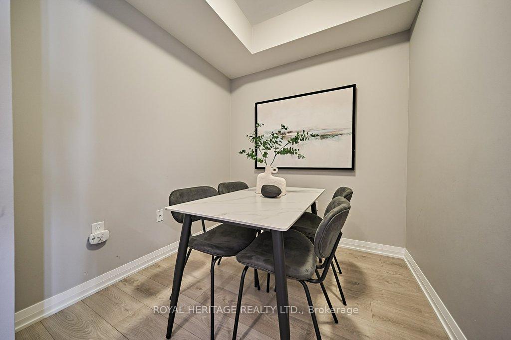 Photo 4 of Unit 530, 99 Eagle Rock Way, Vaughan, Maple — HOMEH