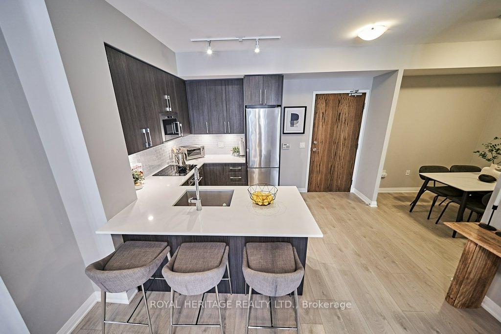 Photo 9 of Unit 530, 99 Eagle Rock Way, Vaughan, Maple — HOMEH