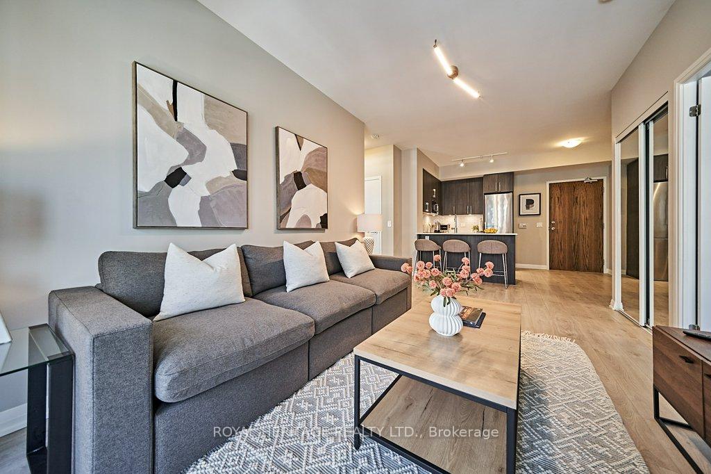 Photo 7 of Unit 530, 99 Eagle Rock Way, Vaughan, Maple — HOMEH