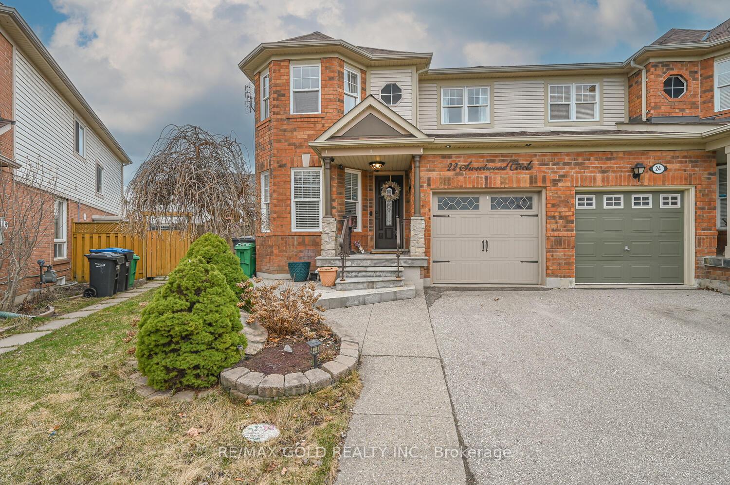 Front of 22 Sweetwood Circle
