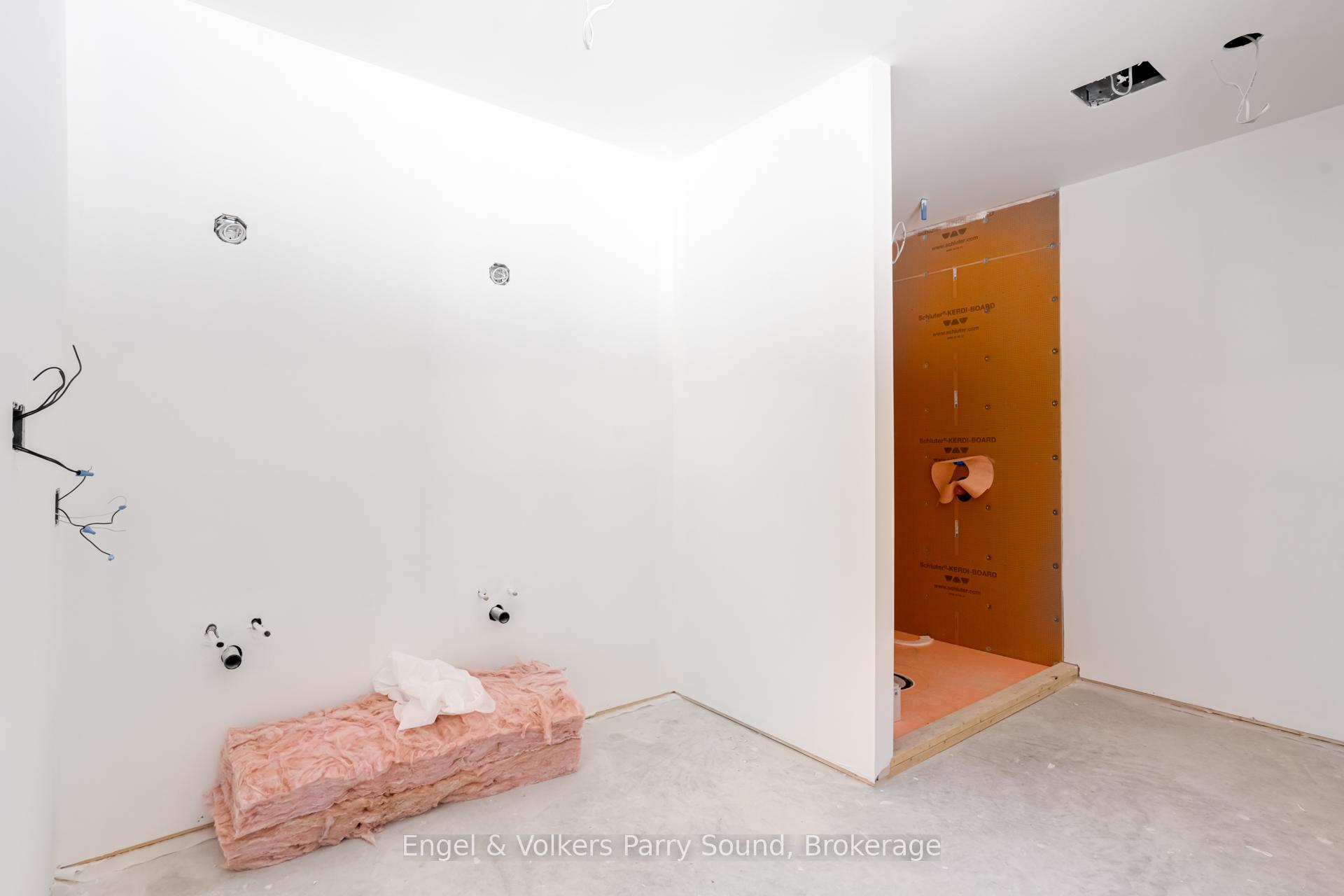 Photo 8 of 16 Lake Forest Drive, McDougall — HOMEH