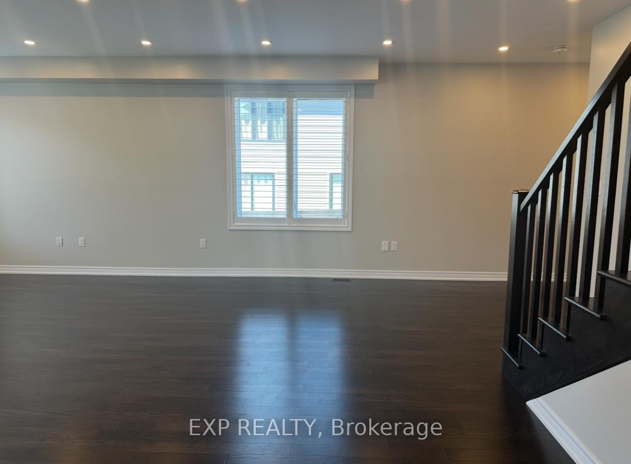 Photo 16 of 17 Vinifera Drive, Grimsby, Grimsby East — HOMEH