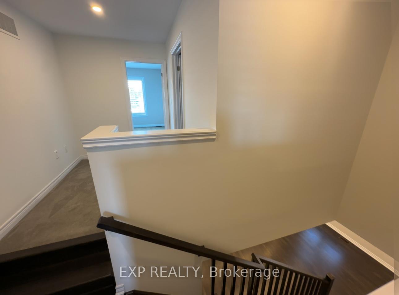 Photo 30 of 17 Vinifera Drive, Grimsby, Grimsby East — HOMEH