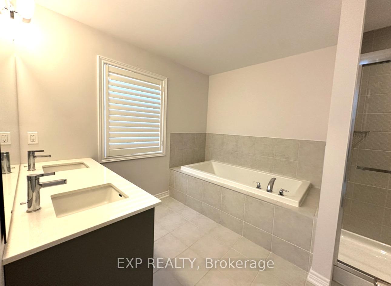 Photo 21 of 17 Vinifera Drive, Grimsby, Grimsby East — HOMEH