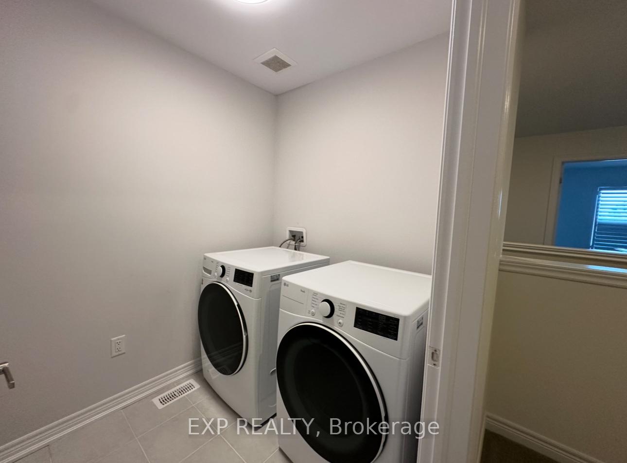 Photo 29 of 17 Vinifera Drive, Grimsby, Grimsby East — HOMEH
