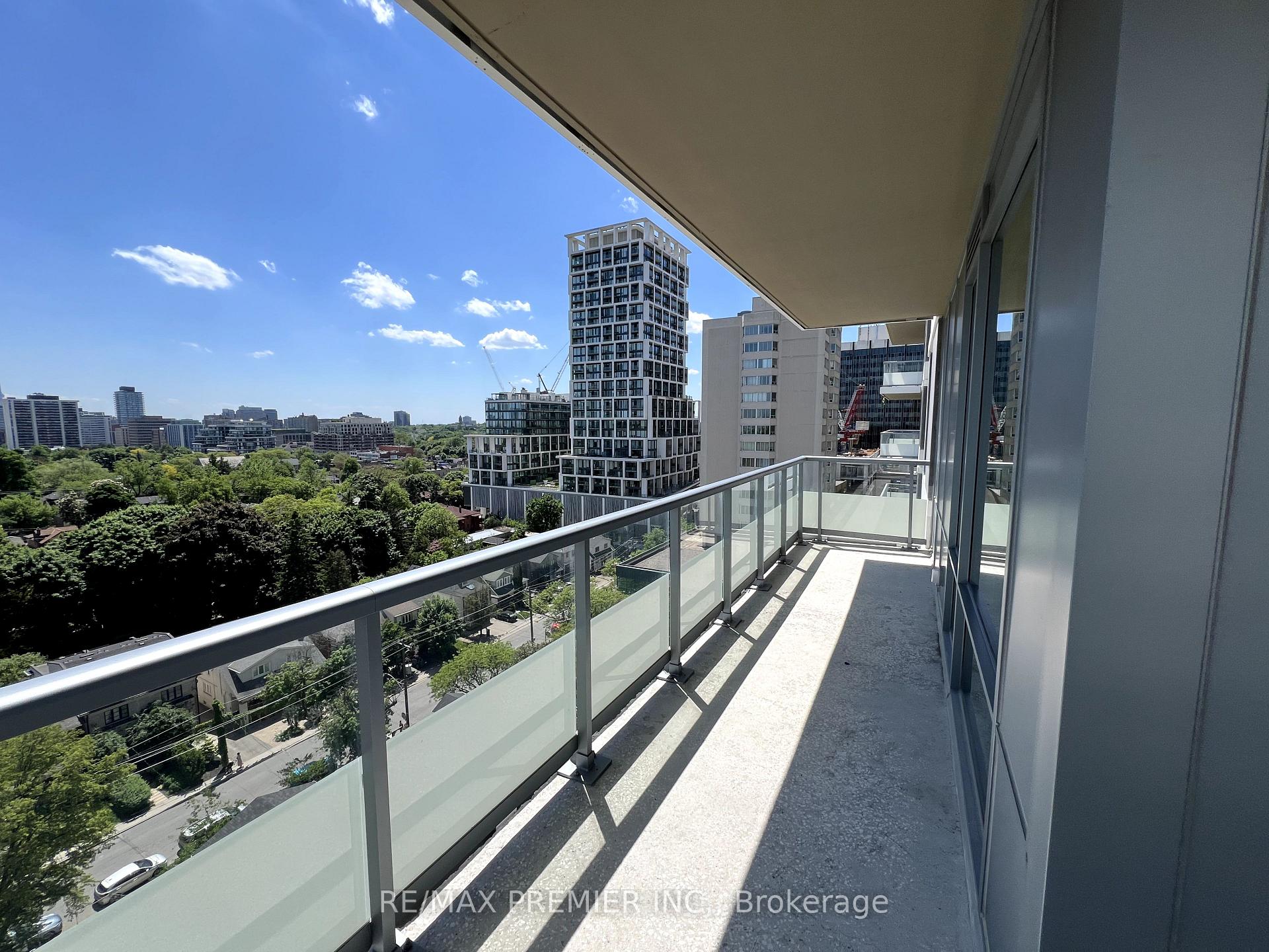 Photo 10 of Unit 1207, 25 Holly Street, Toronto, Mount Pleasant East — HOMEH