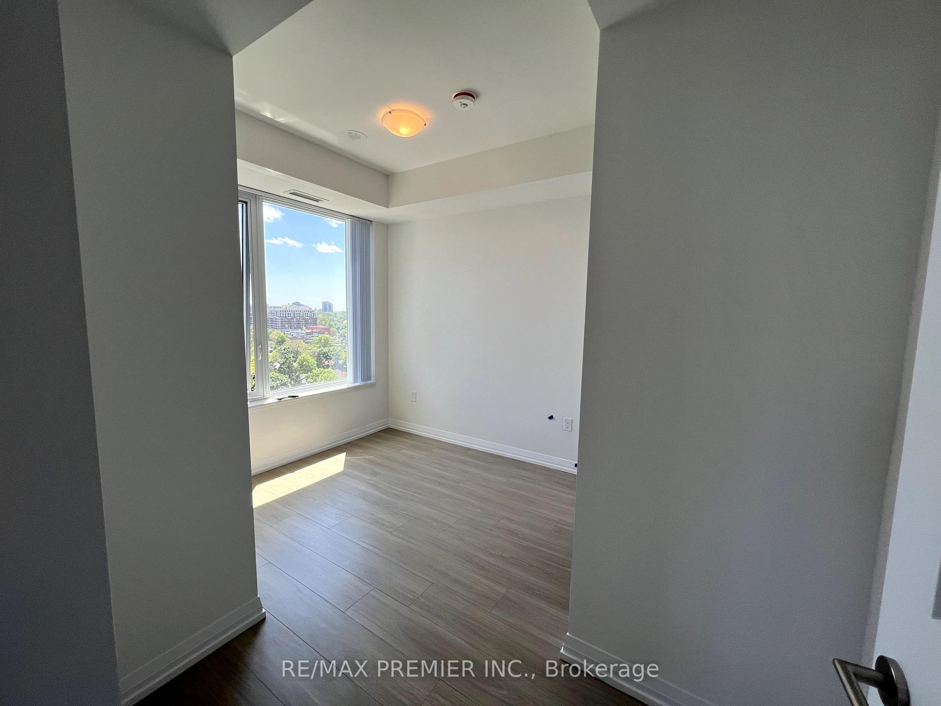 Photo 5 of Unit 1207, 25 Holly Street, Toronto, Mount Pleasant East — HOMEH