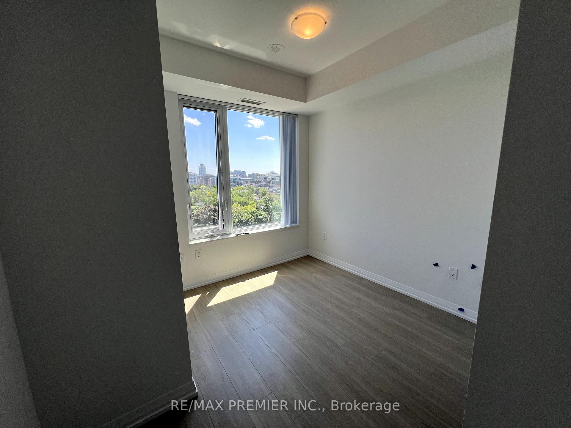 Photo 13 of Unit 1207, 25 Holly Street, Toronto, Mount Pleasant East — HOMEH