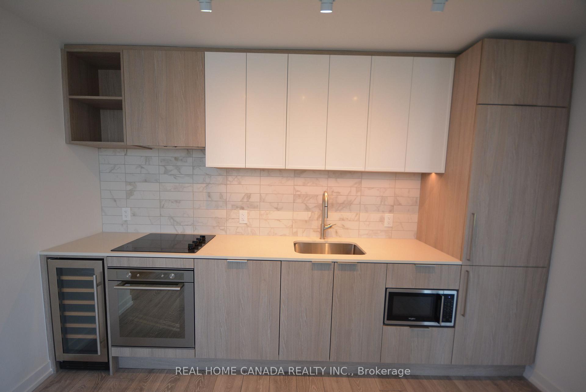 Photo 4 of Unit 1616, 2020 Bathurst Street, Toronto, Humewood-Cedarvale — HOMEH