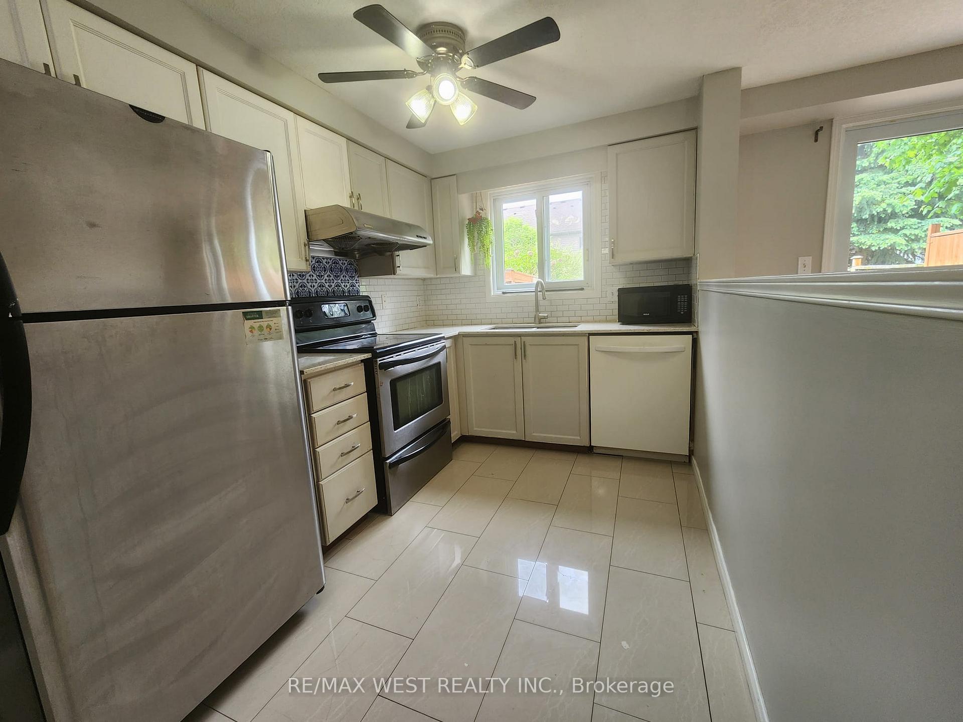 Photo 27 of 14 Copper Leaf Street, Kitchener — HOMEH