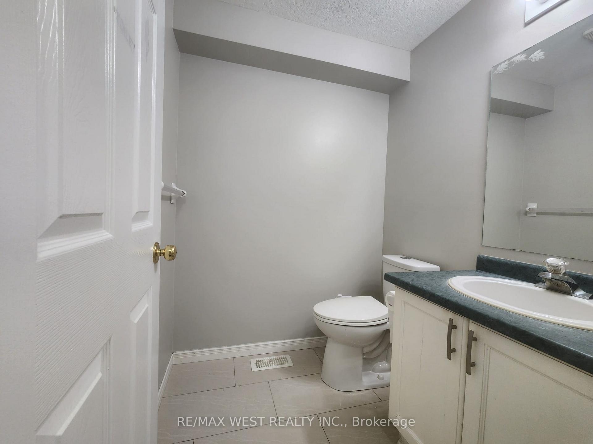 Photo 9 of 14 Copper Leaf Street, Kitchener — HOMEH