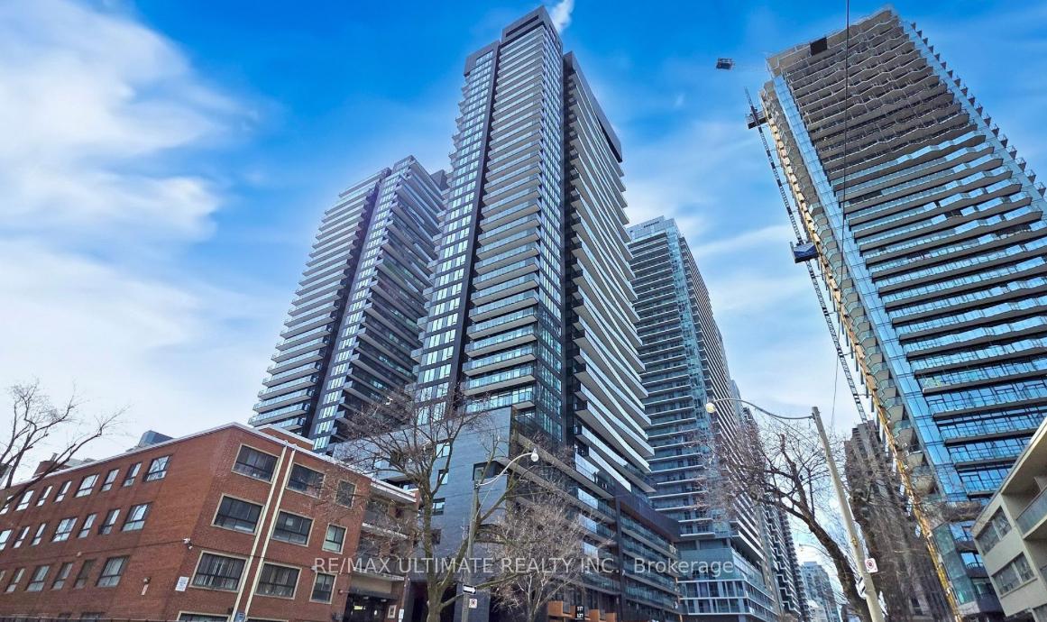 Photo 1 of Unit Ph11, 117 Broadway Avenue, Toronto, Mount Pleasant West — HOMEH