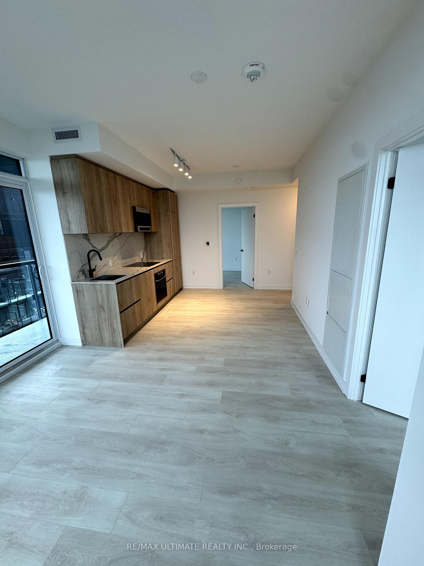 Photo 33 of Unit Ph11, 117 Broadway Avenue, Toronto, Mount Pleasant West — HOMEH