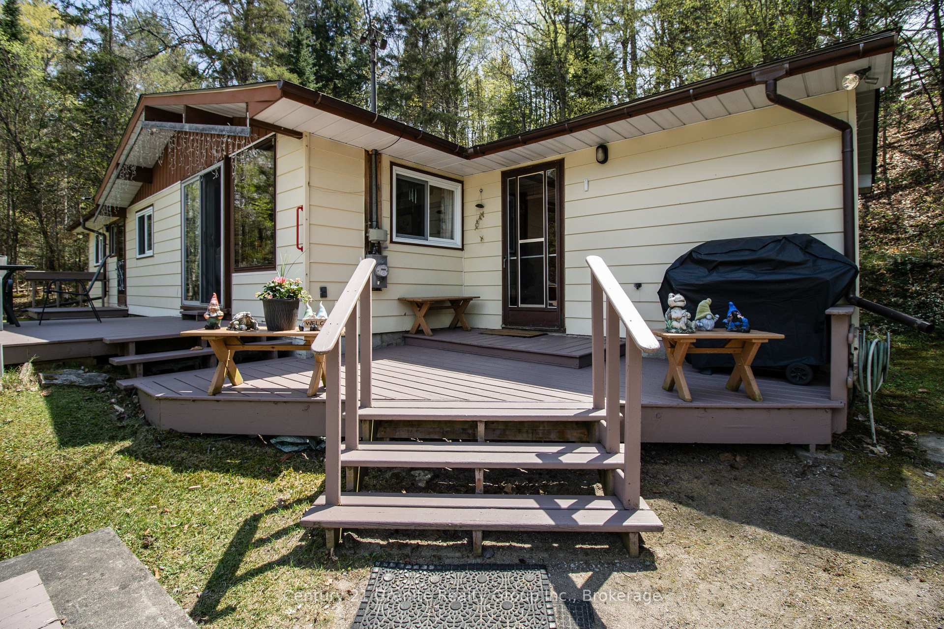 Photo 9 of 1036 Wandering Lane, Algonquin Highlands, Stanhope — HOMEH