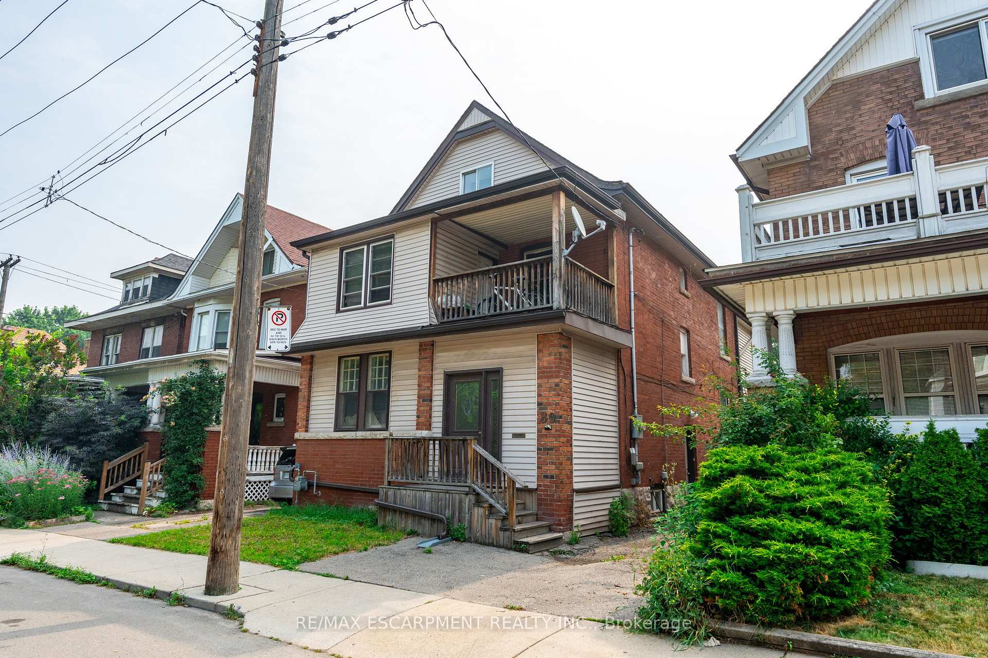 Front of Unit 3, 89 Carrick Avenue