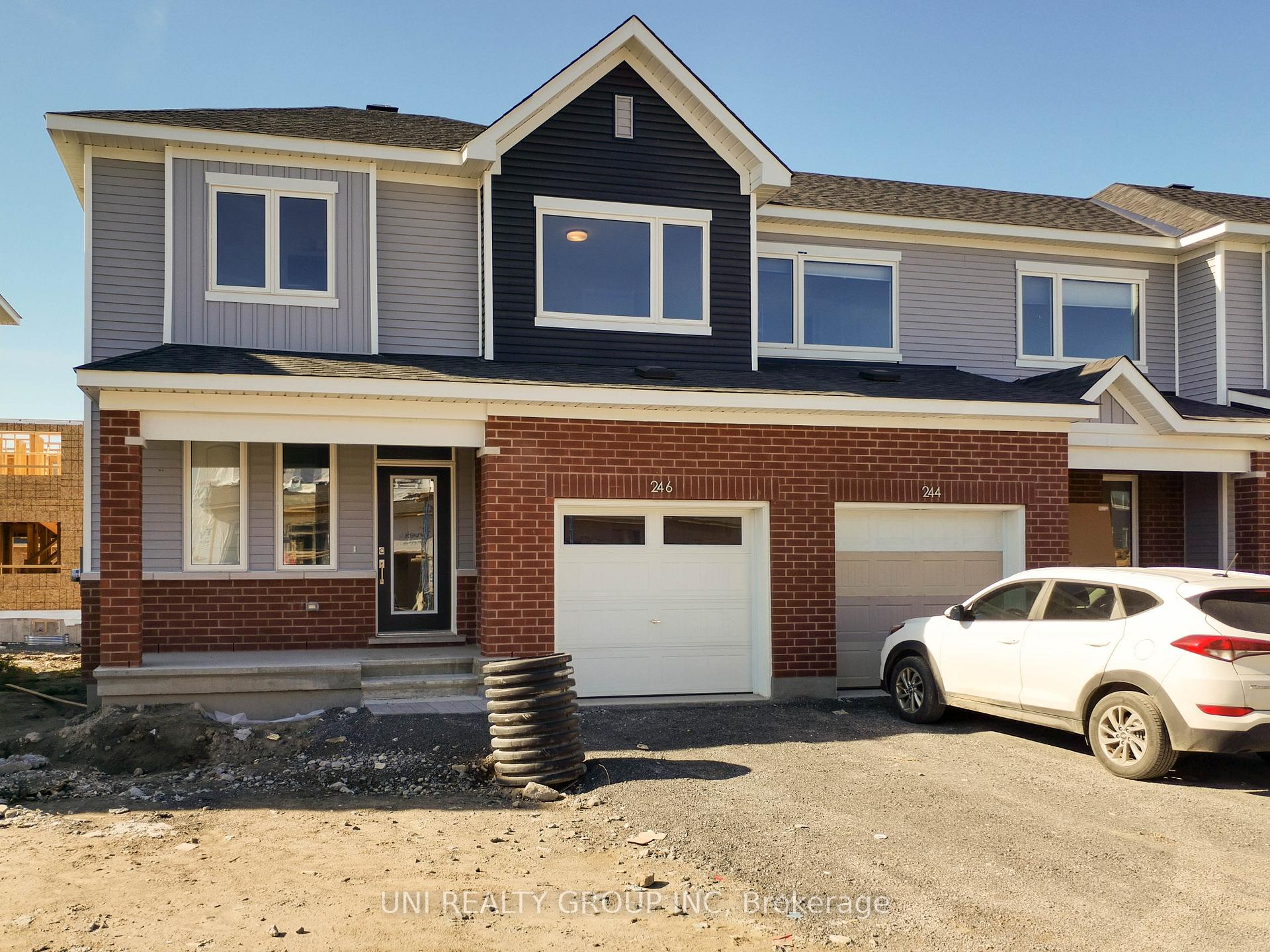 Photo 1 of 246 Surface Lane, Ottawa, Barrhaven - Half Moon Bay — HOMEH