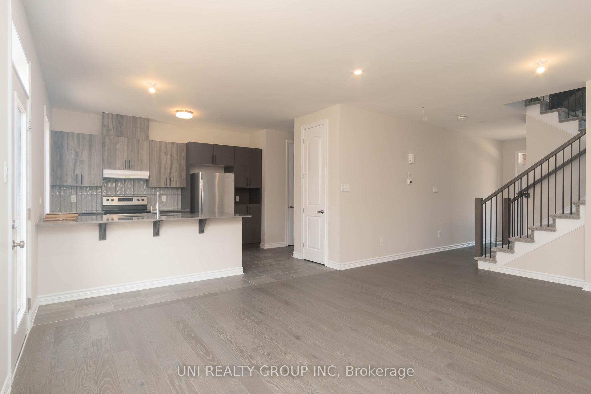 Photo 9 of 246 Surface Lane, Ottawa, Barrhaven - Half Moon Bay — HOMEH