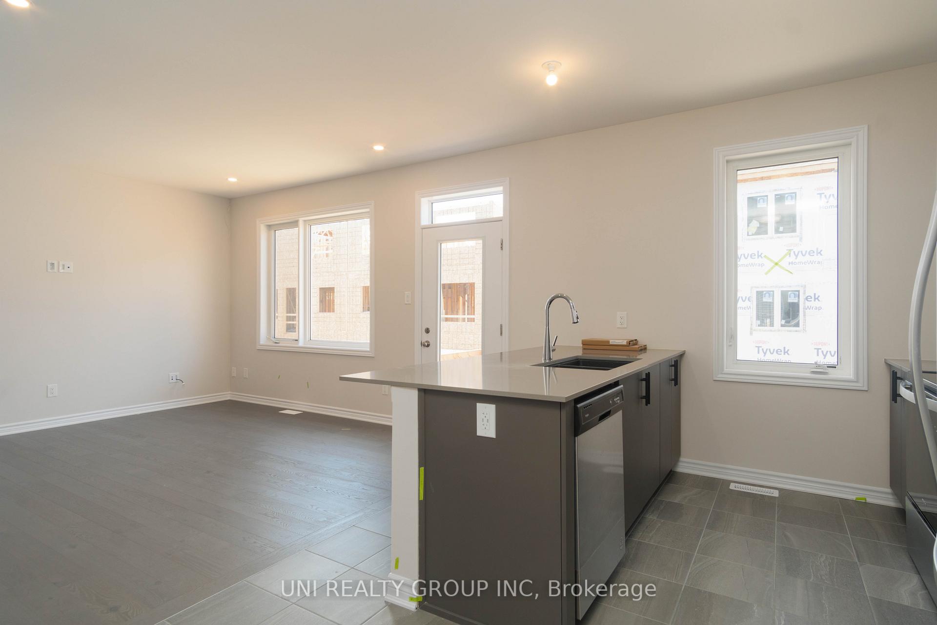 Photo 15 of 246 Surface Lane, Ottawa, Barrhaven - Half Moon Bay — HOMEH