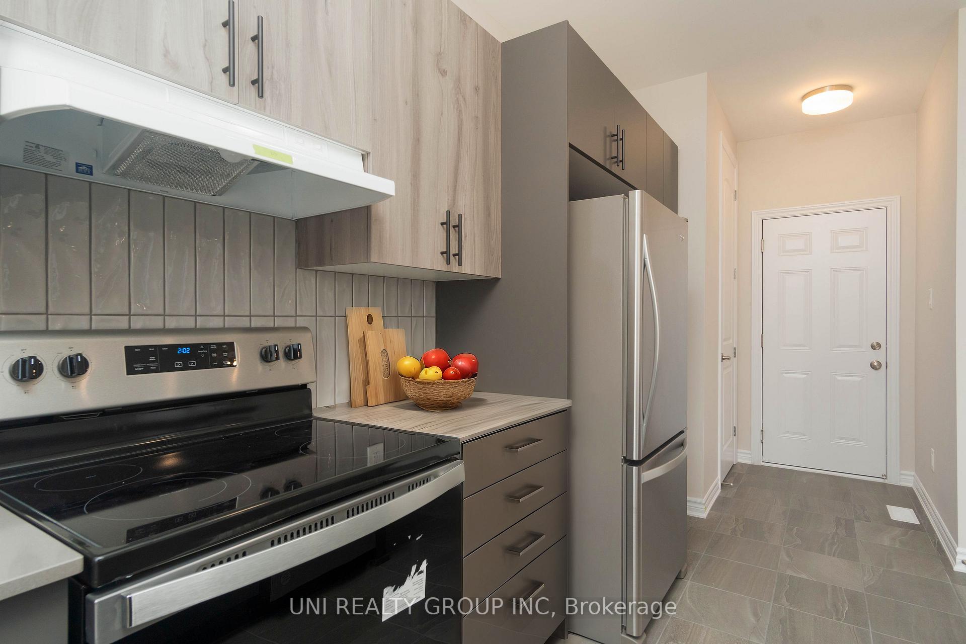 Photo 18 of 246 Surface Lane, Ottawa, Barrhaven - Half Moon Bay — HOMEH