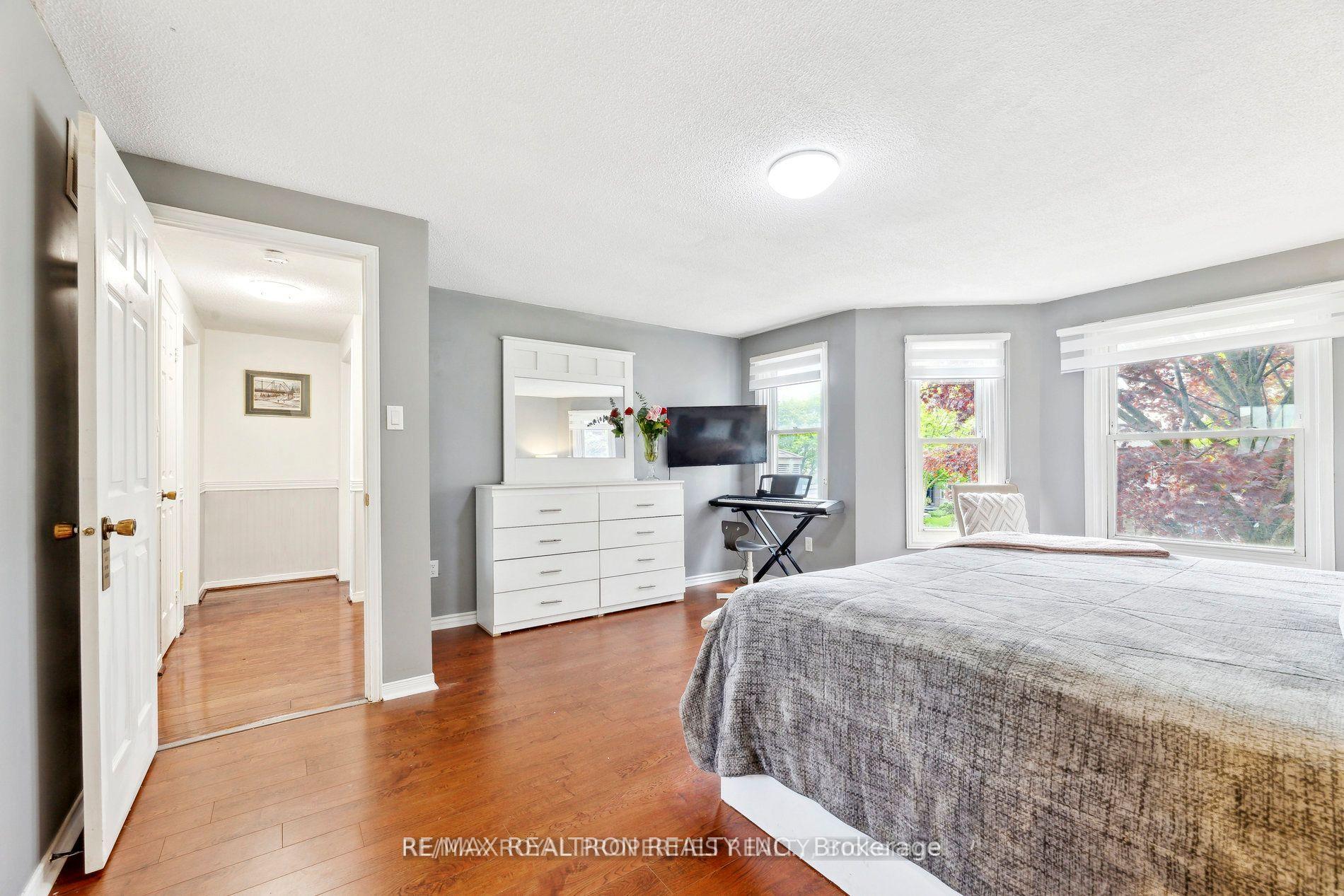 Photo 25 of 38 Ravenscroft Road, Ajax, Central West — HOMEH