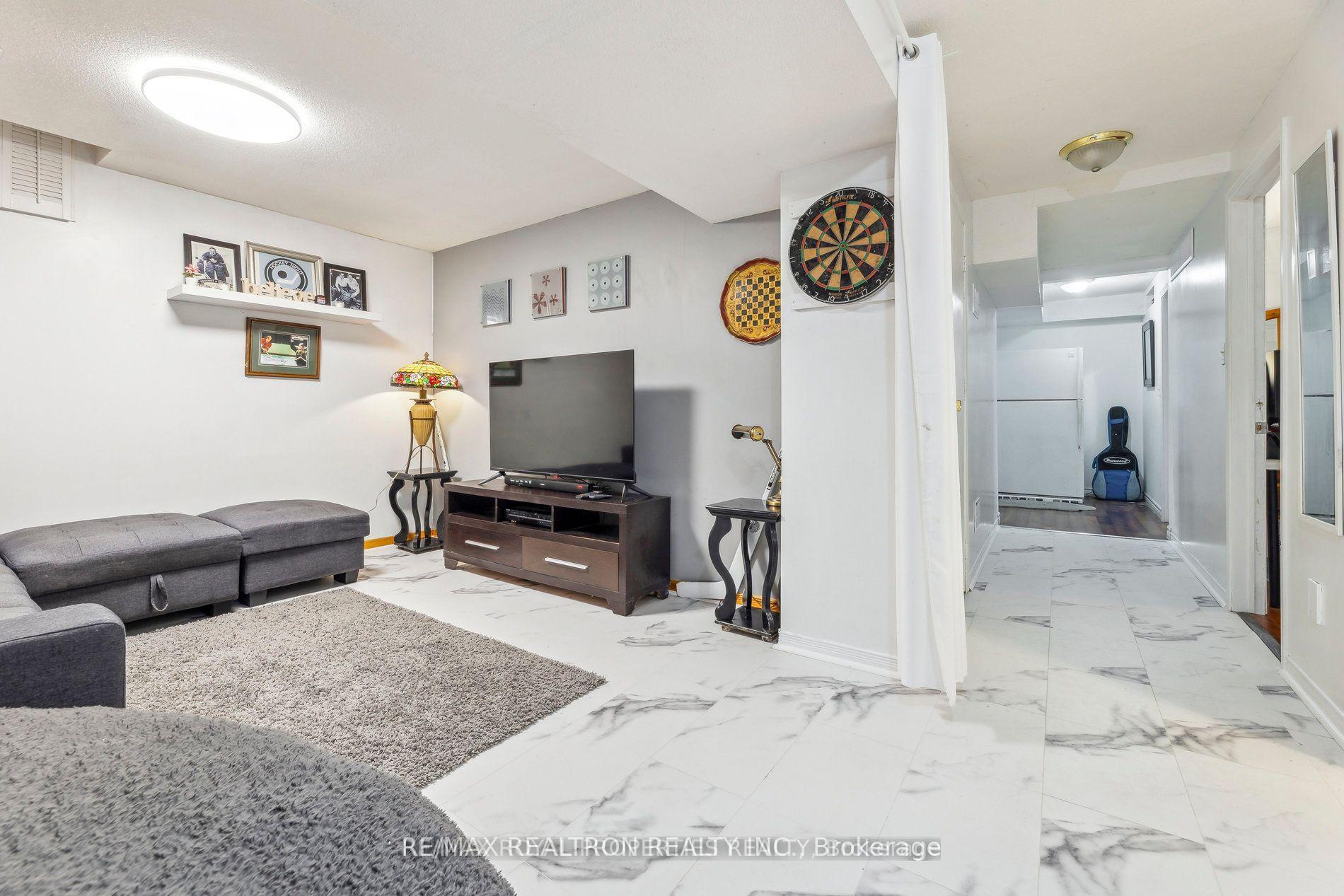 Photo 36 of 38 Ravenscroft Road, Ajax, Central West — HOMEH