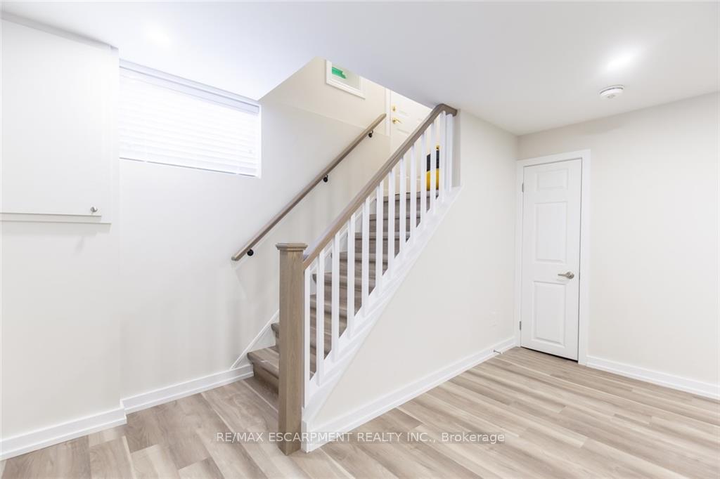 Photo 12 of 9 West 22ND Street, Hamilton, Westcliffe — HOMEH