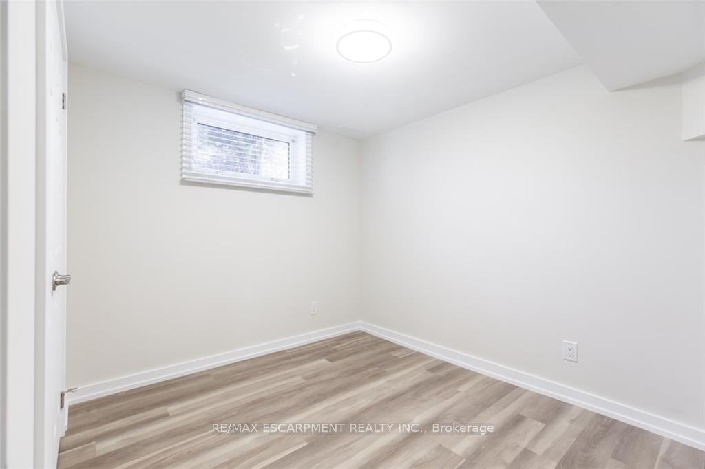 Photo 7 of 9 West 22ND Street, Hamilton, Westcliffe — HOMEH