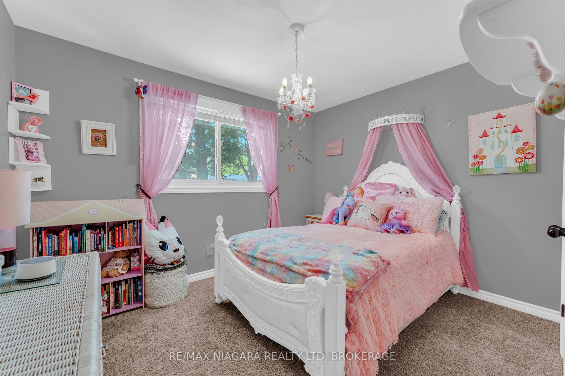 Photo 17 of 2581 Lepp Avenue, Niagara Falls, Stamford — HOMEH