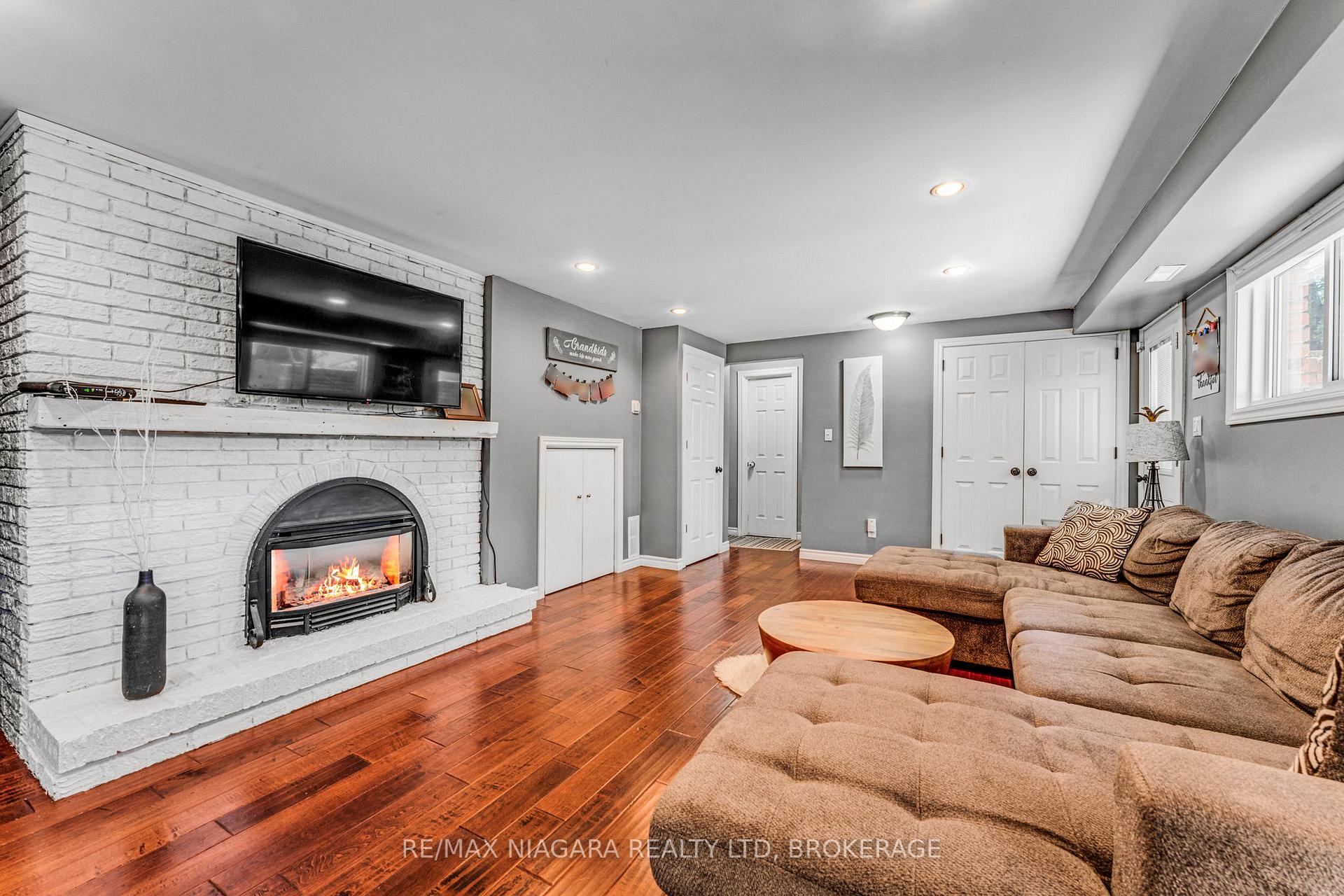 Photo 22 of 2581 Lepp Avenue, Niagara Falls, Stamford — HOMEH