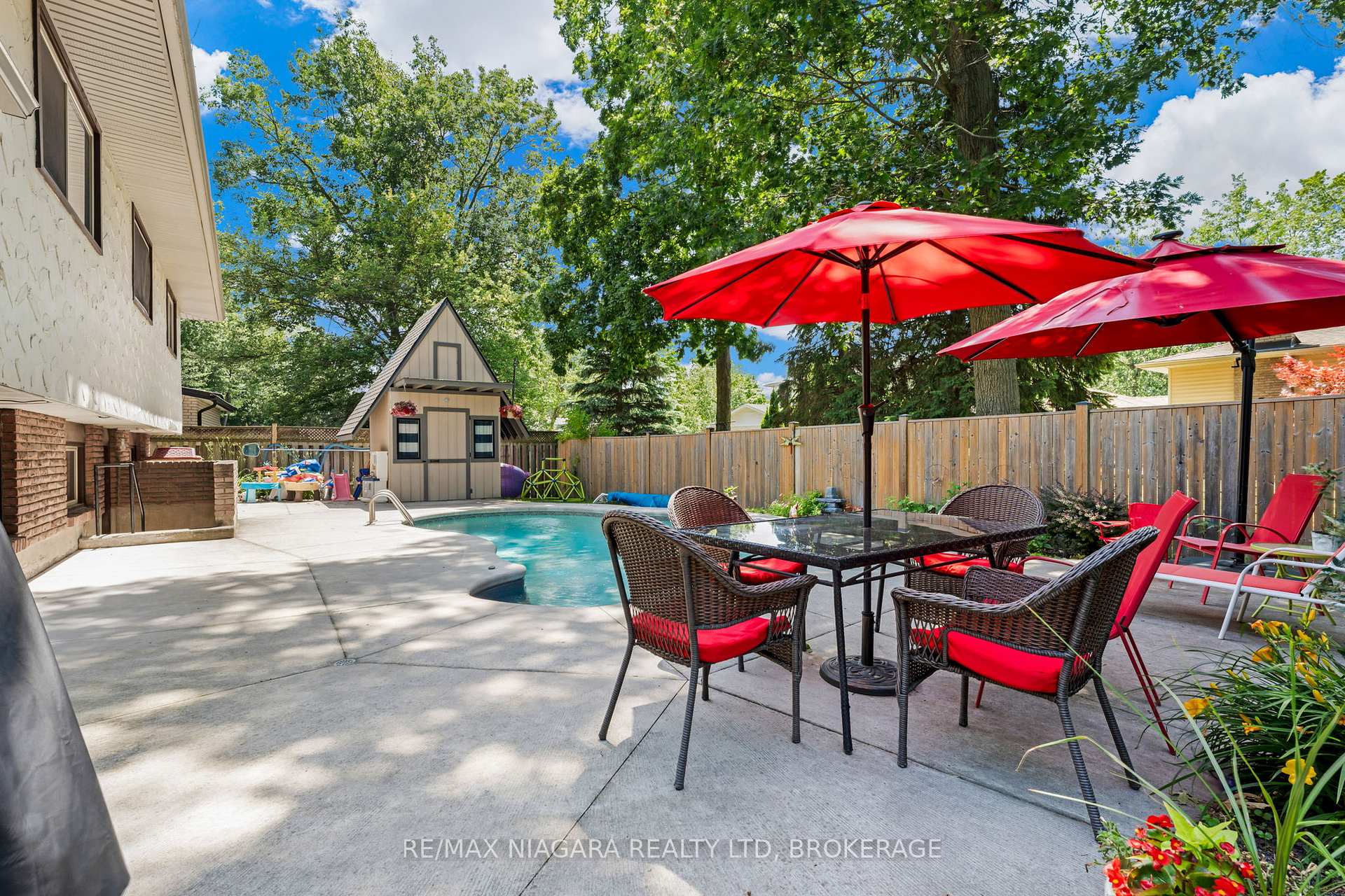 Photo 32 of 2581 Lepp Avenue, Niagara Falls, Stamford — HOMEH