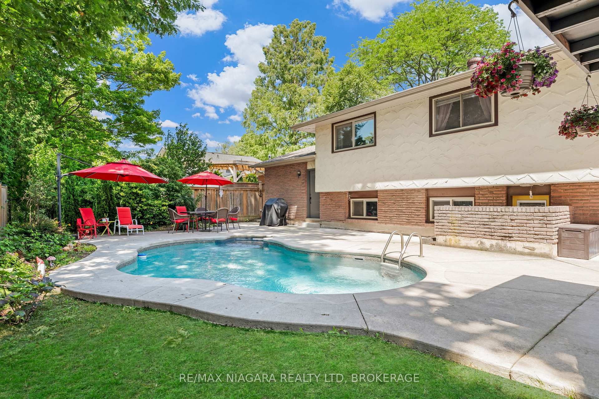 Photo 30 of 2581 Lepp Avenue, Niagara Falls, Stamford — HOMEH