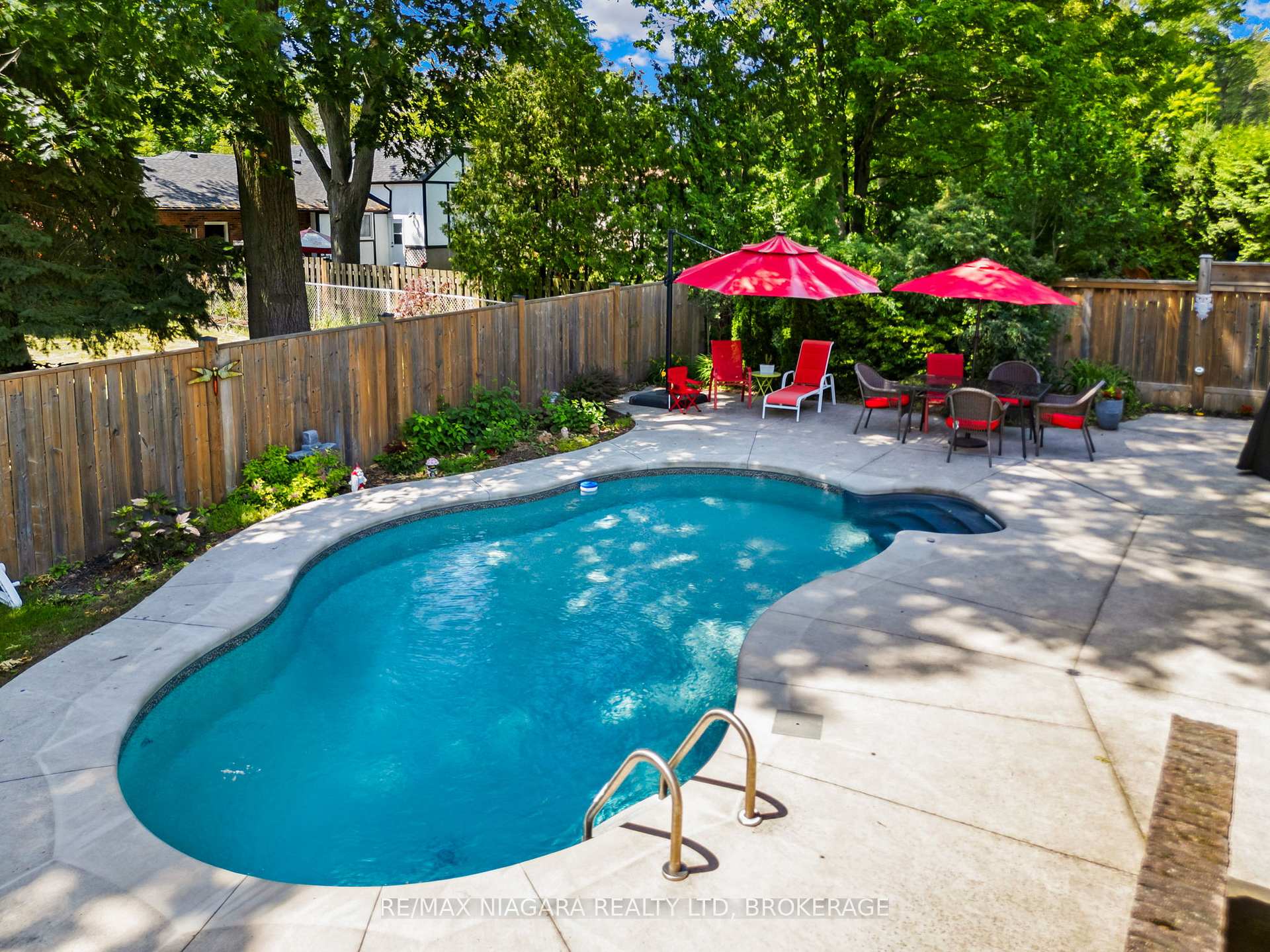 Photo 29 of 2581 Lepp Avenue, Niagara Falls, Stamford — HOMEH