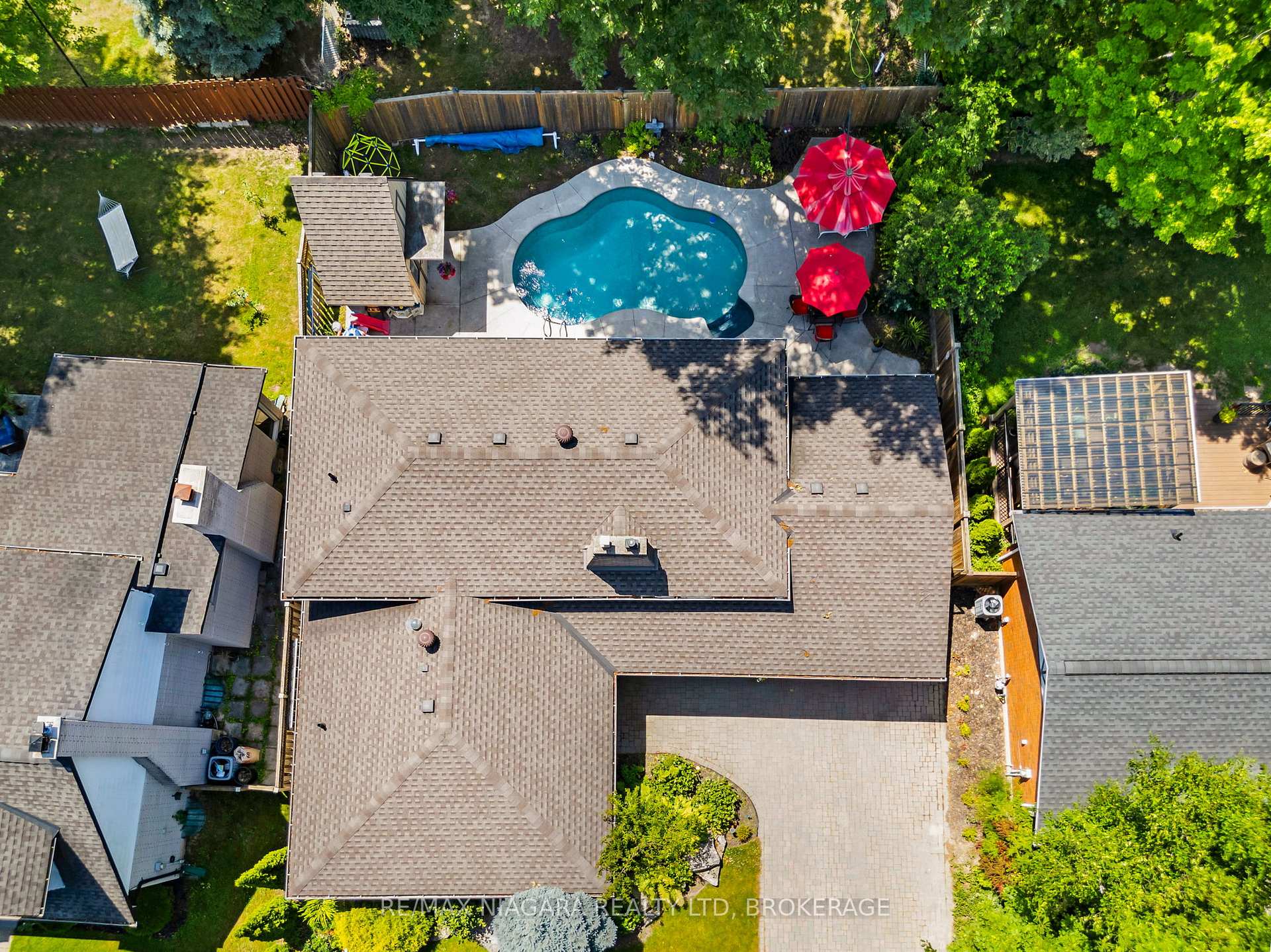 Photo 36 of 2581 Lepp Avenue, Niagara Falls, Stamford — HOMEH