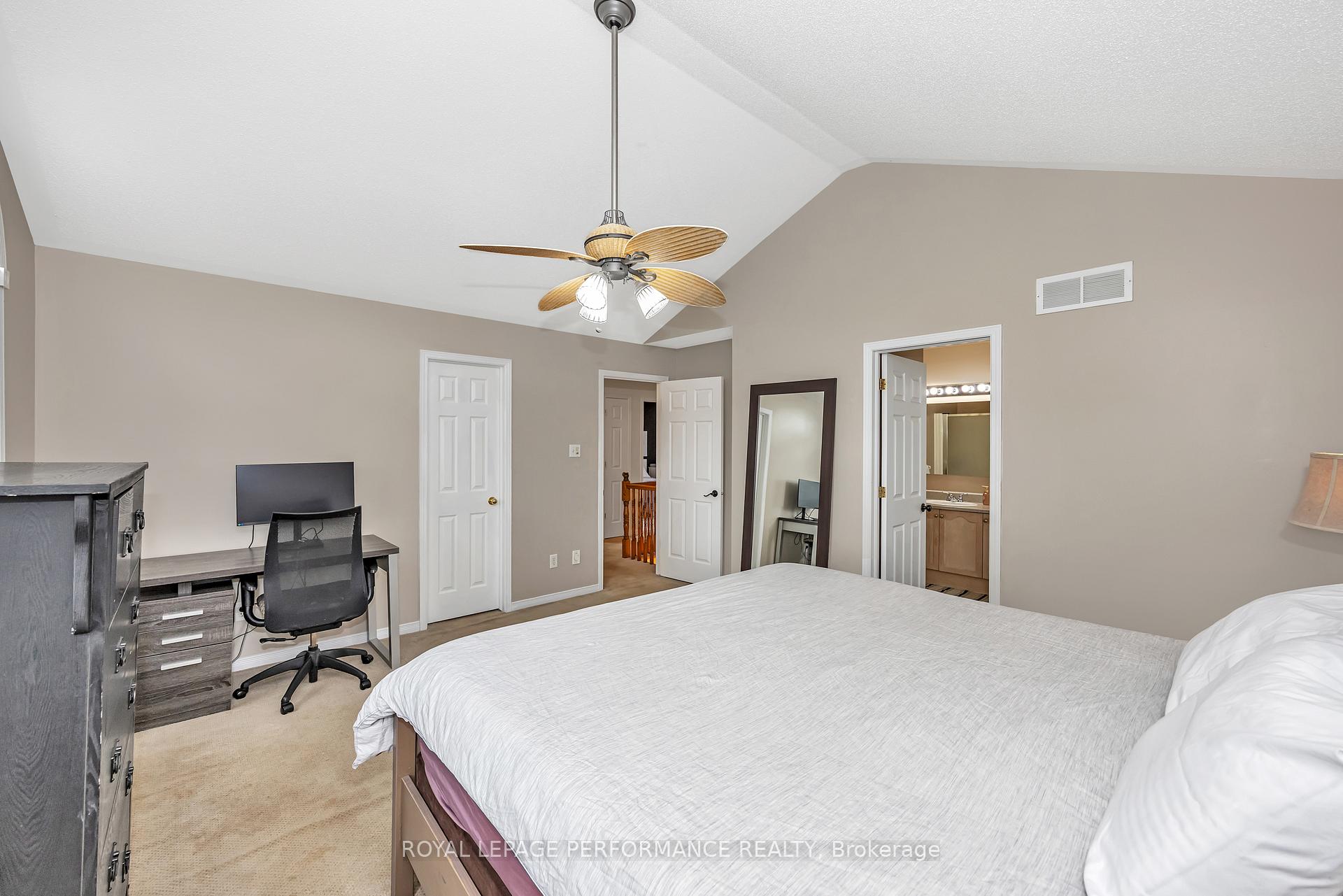 Photo 17 of 1563 Winterport Way, Ottawa, Fallingbrook/Pineridge — HOMEH