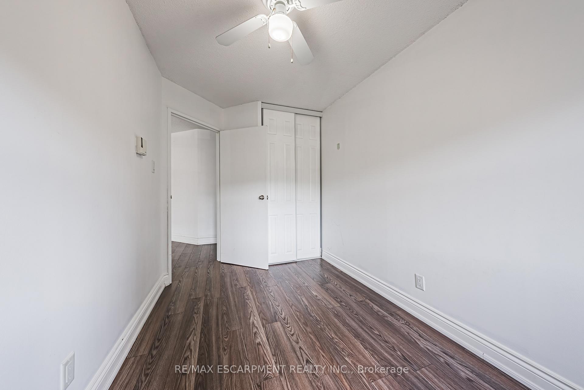 Photo 3 of Unit 504, 175 Hunter Street E, Hamilton, Corktown — HOMEH