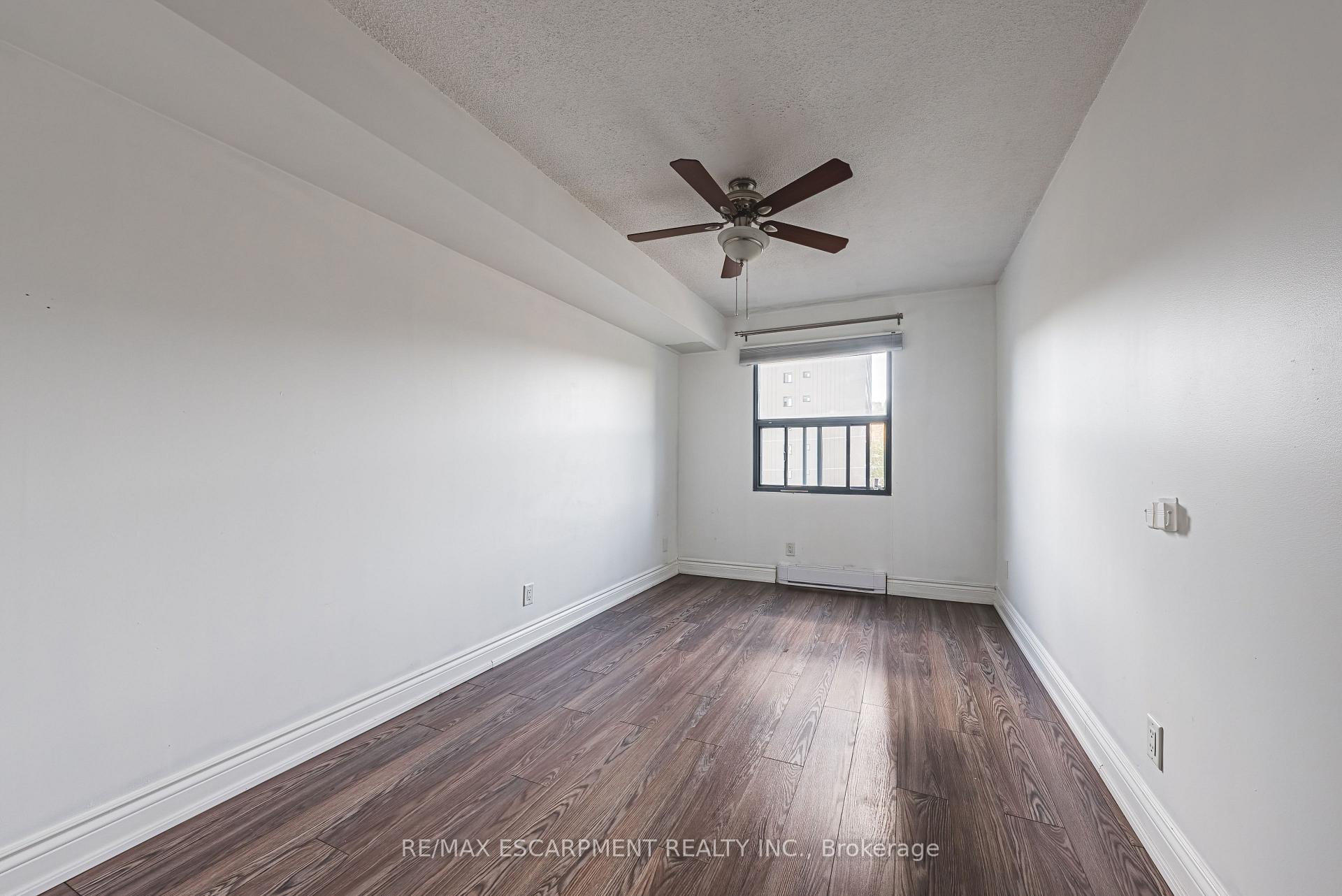 Photo 13 of Unit 504, 175 Hunter Street E, Hamilton, Corktown — HOMEH