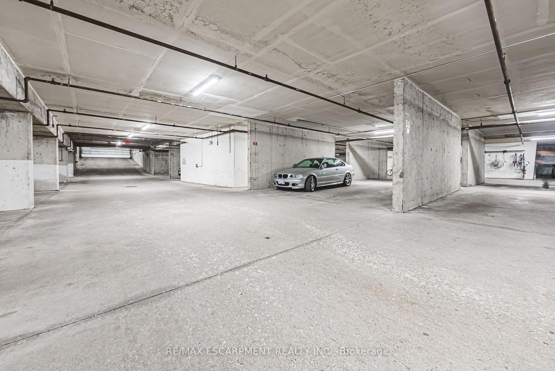 Photo 18 of Unit 504, 175 Hunter Street E, Hamilton, Corktown — HOMEH
