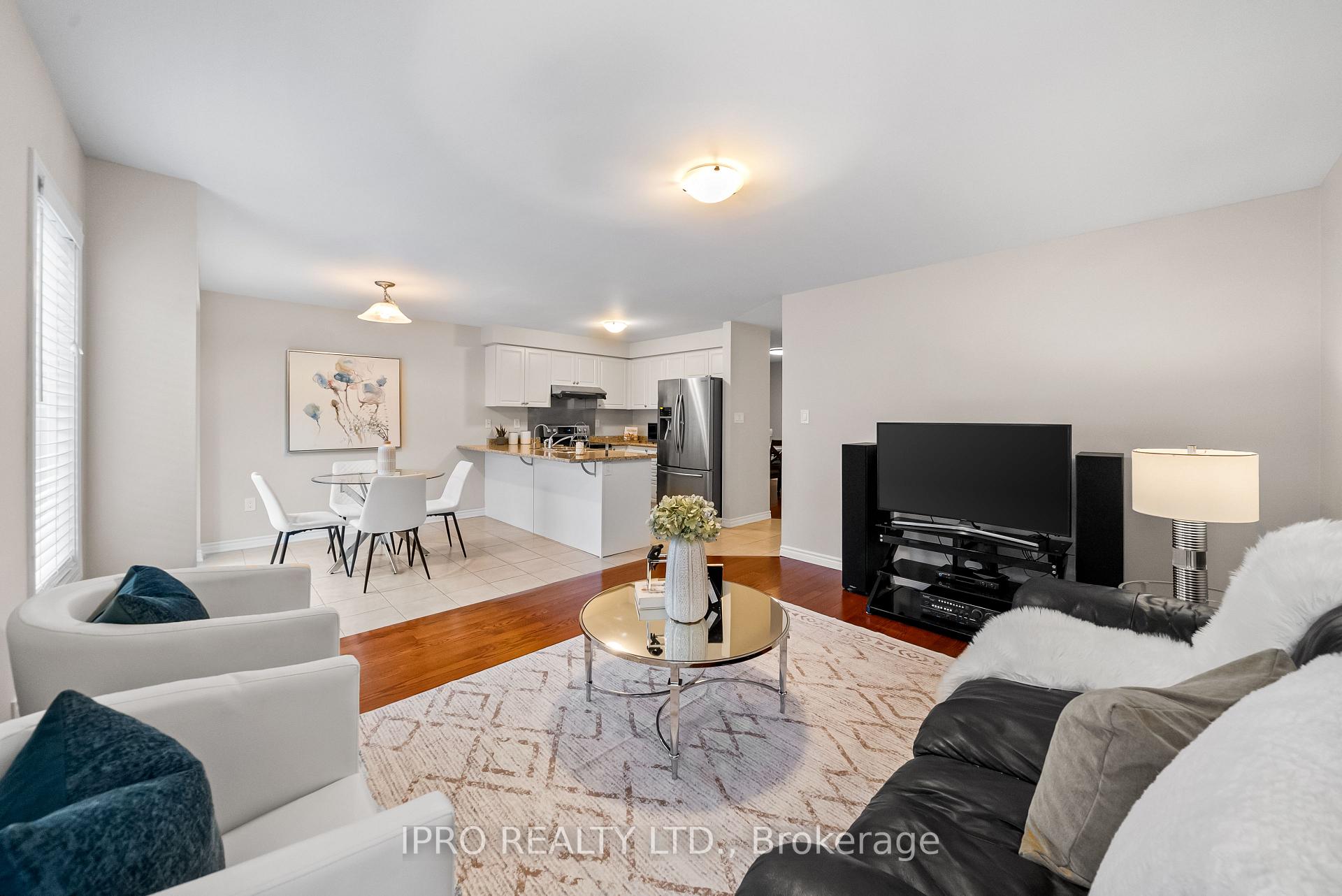Photo 17 of 70 Fenchurch Drive, Brampton, Northwest Brampton — HOMEH