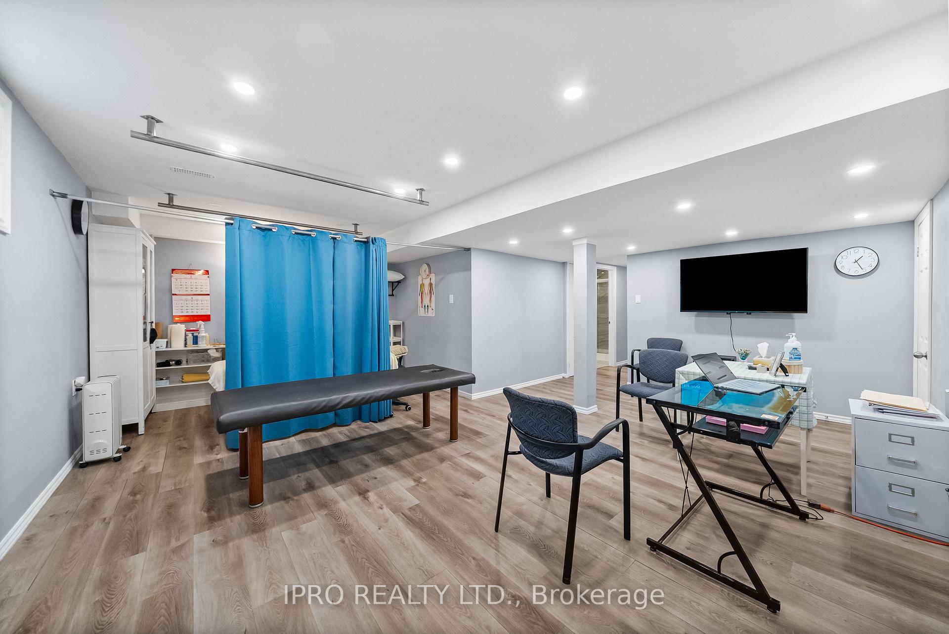Photo 47 of 70 Fenchurch Drive, Brampton, Northwest Brampton — HOMEH