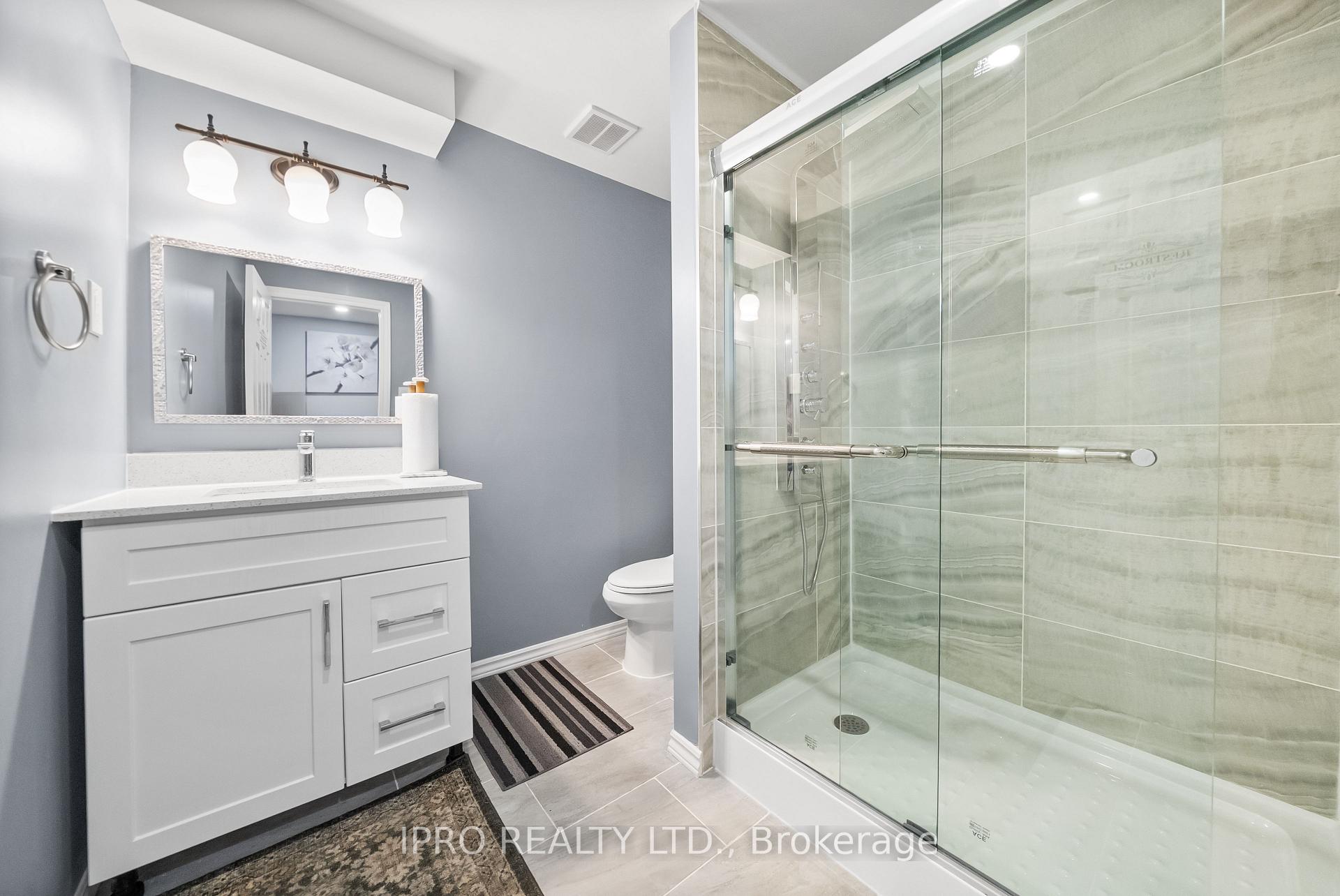 Photo 39 of 70 Fenchurch Drive, Brampton, Northwest Brampton — HOMEH