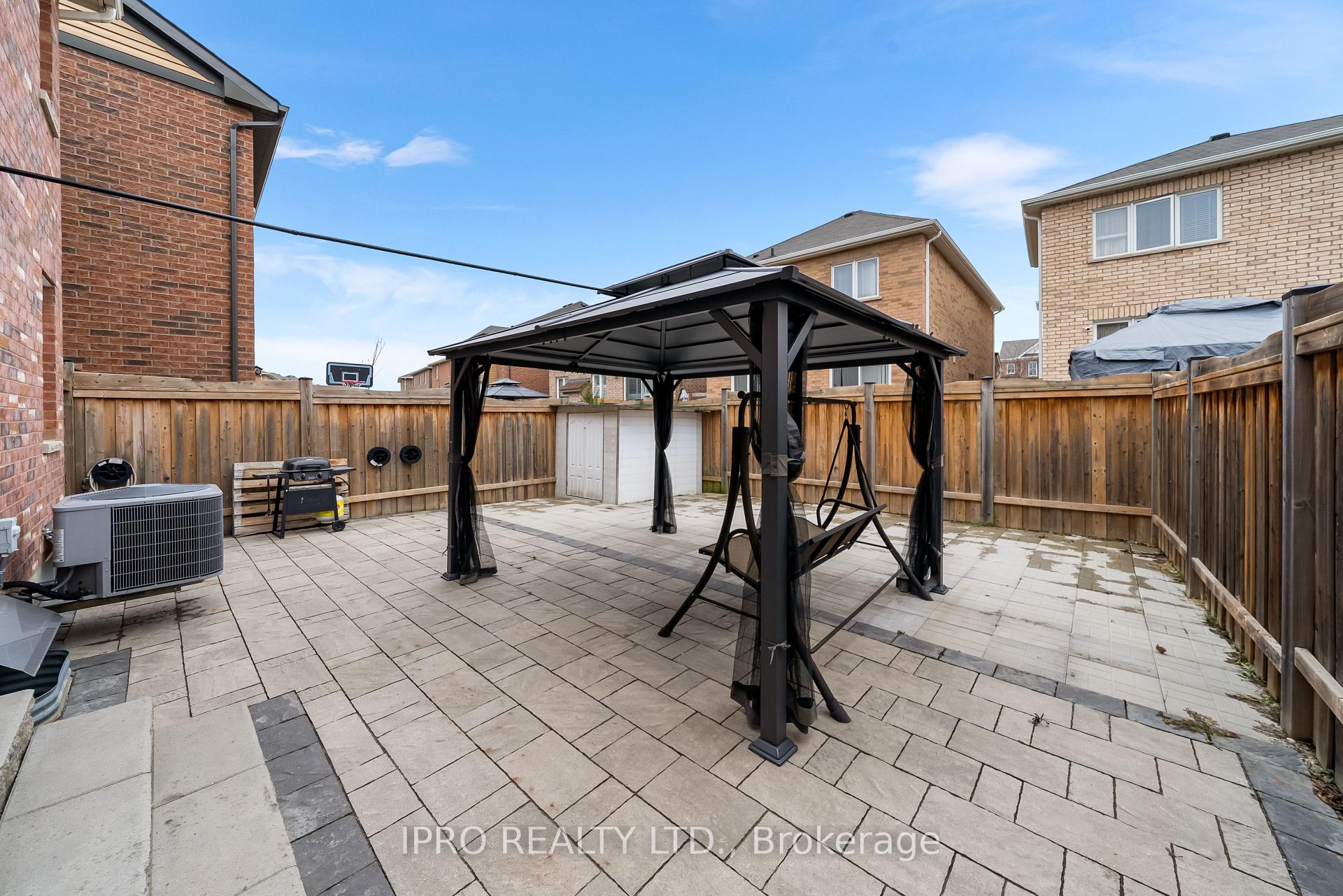Photo 44 of 70 Fenchurch Drive, Brampton, Northwest Brampton — HOMEH