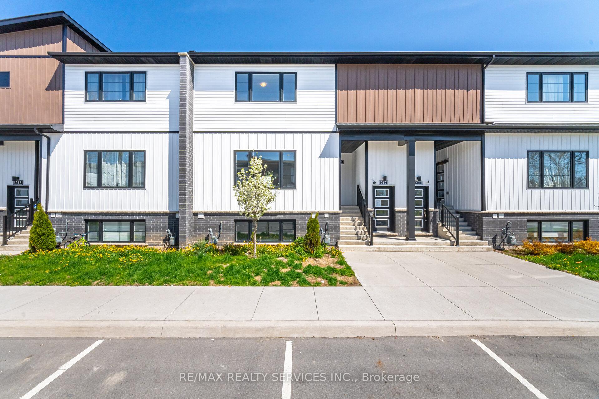 Front of Unit 222, 4263 Fourth Avenue