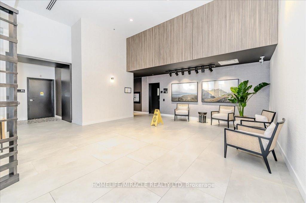 Photo 9 of Unit 1406, 15 Glebe Street, Cambridge — HOMEH