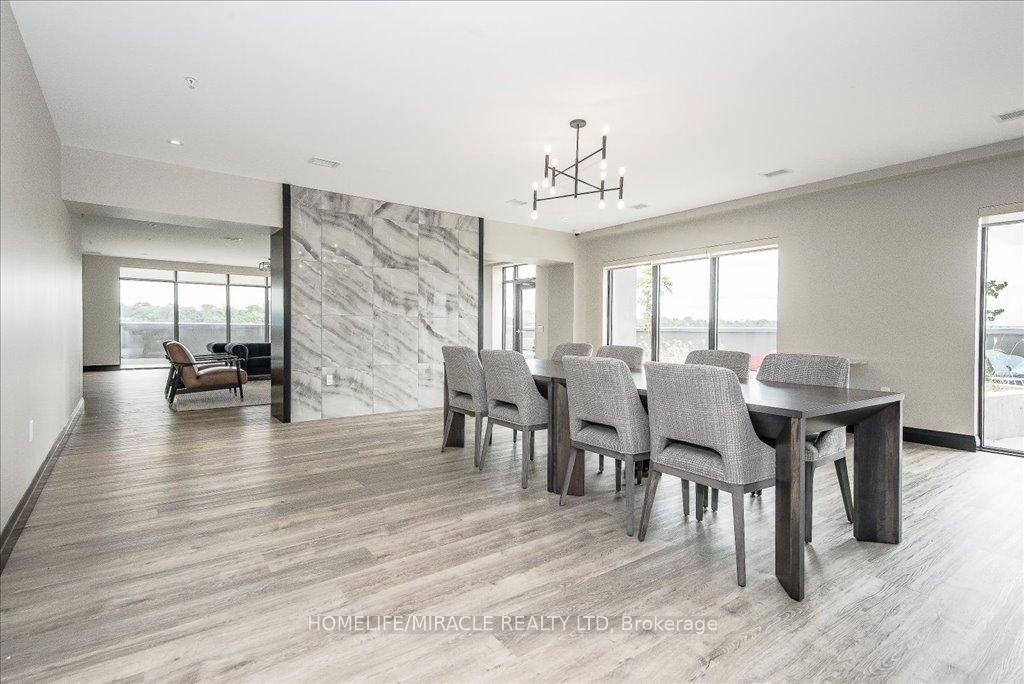 Photo 40 of Unit 1406, 15 Glebe Street, Cambridge — HOMEH