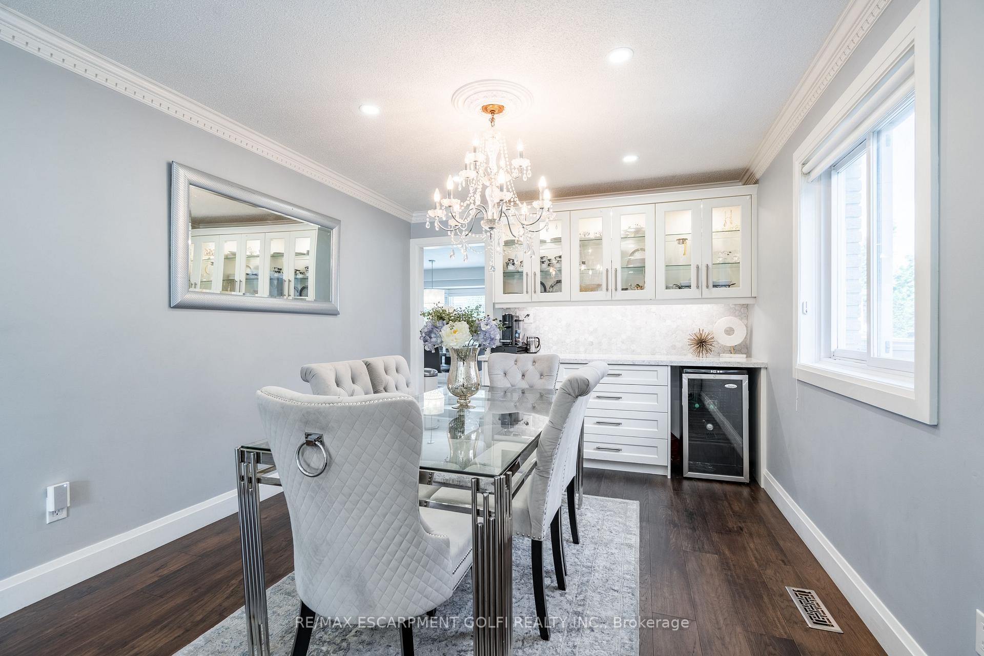 Photo 7 of 11 Sumner Crescent, Grimsby, Grimsby Beach — HOMEH